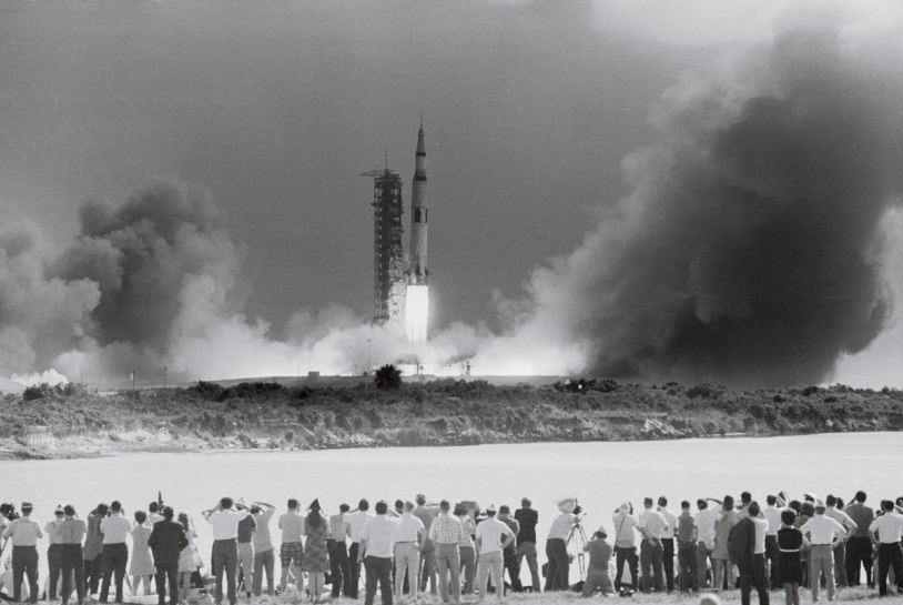 Décollage de la Saturn V emportant l&#039;équipage d&#039;Apollo 11, le 16 juillet 1969. Kennedy Space Center, Floride. Crédits : Bettmann/CORBIS/ TASCHEN